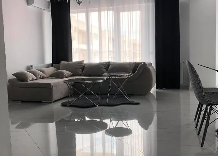 Mamaia Beach Luxury Apartment